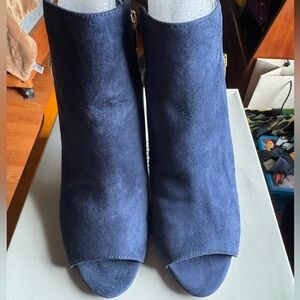 ❤️NWT Elegant Navy Blue Women's Ankle Boots